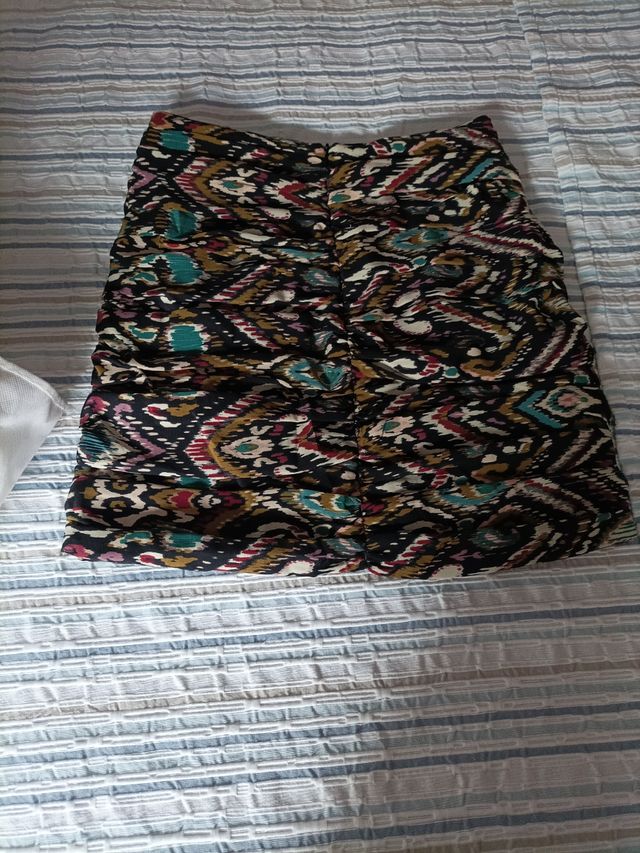 Minifalda estampada de Zara.nueva