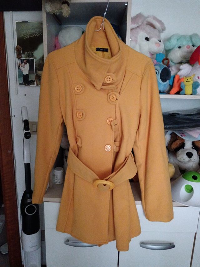 Cappottino morbido mai usato vendo per inutilizzo
