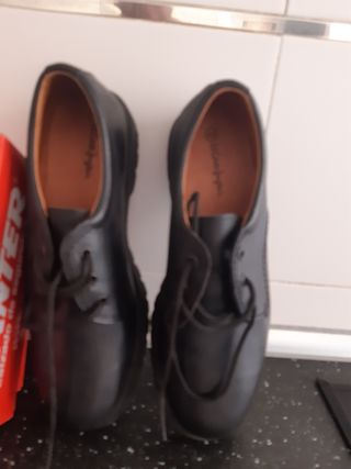 Calzado de seguridad y zapatos