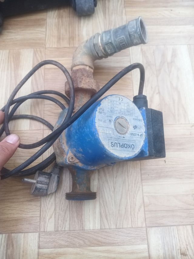 Bomba de agua para piezas