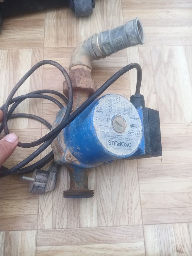 Bomba de agua para piezas