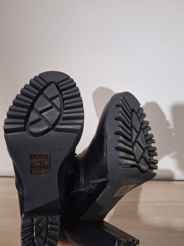 Stivaletti donna con plateau