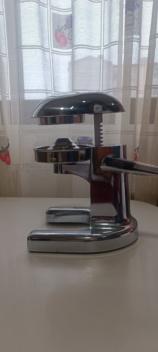 Esprimidor de diseño vintage