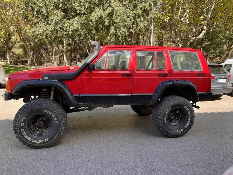 Jeep Cherokee 1989 - foto 1