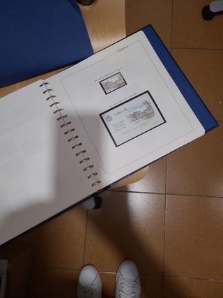 ÁLBUM SELLOS 1976-1988 COMPL 