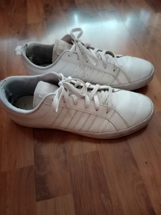 Zapatillas Adidas blancas 