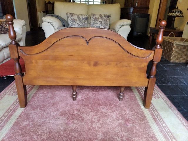 Cama completa de madera maciza. 1.05mts
