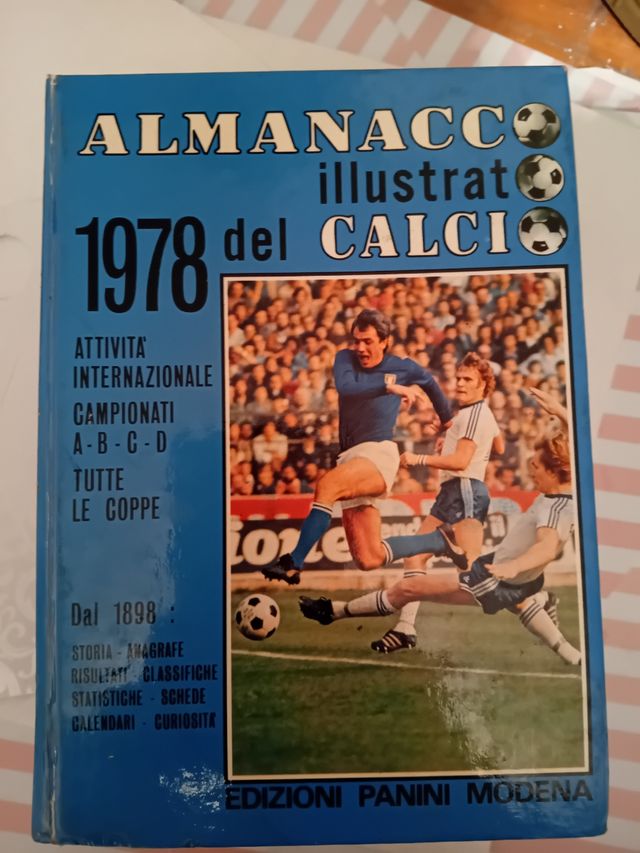 Almanacco calcio panini