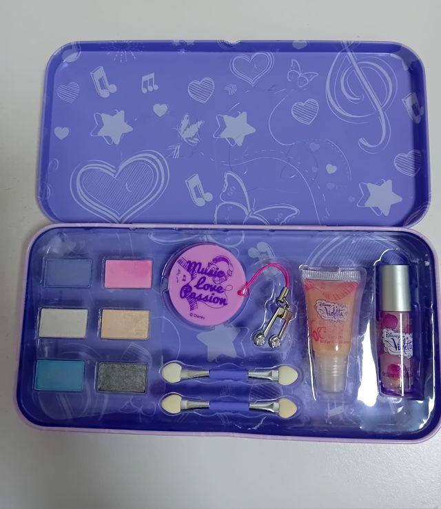 Kit de maquillaje de Violetta