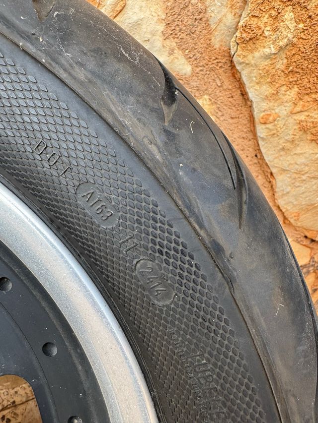 Harley Davidson Dyna Fat Bob Llantas