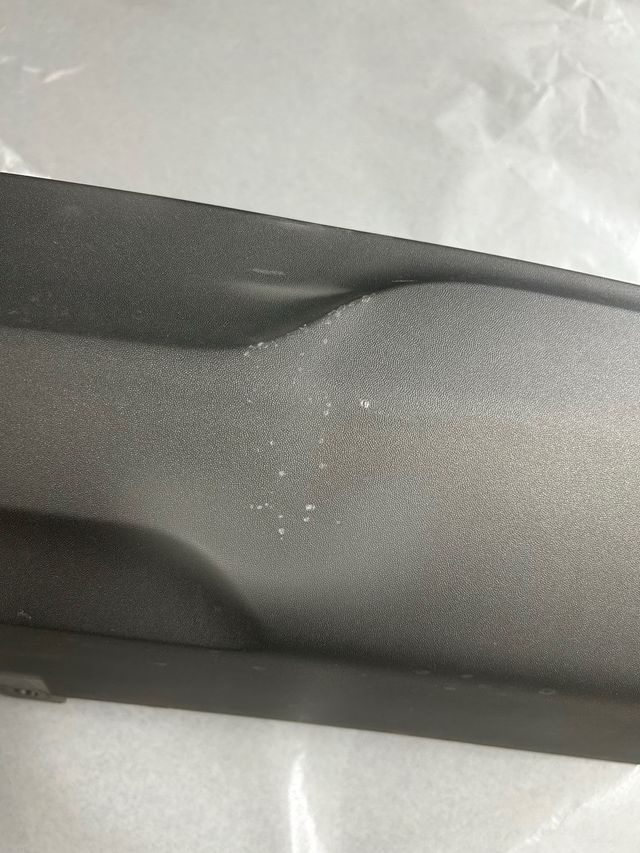 Spoiler de paragolpe trasero de renault Arkana .