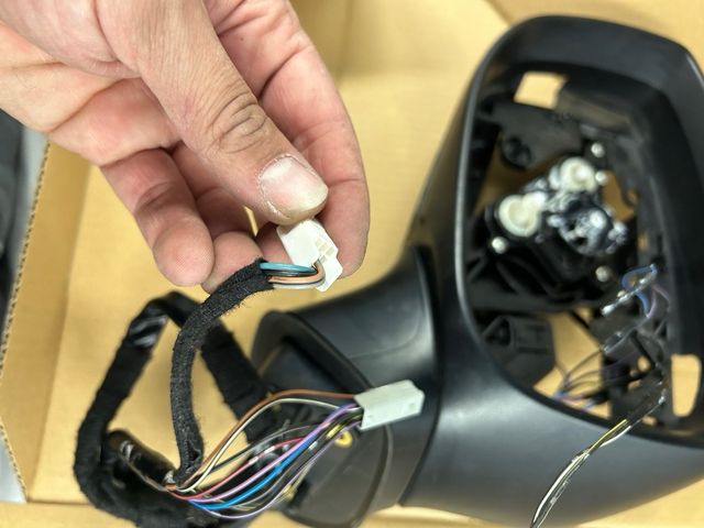 Retrovisor Izquierdo de Mazda Cx5 año 2023