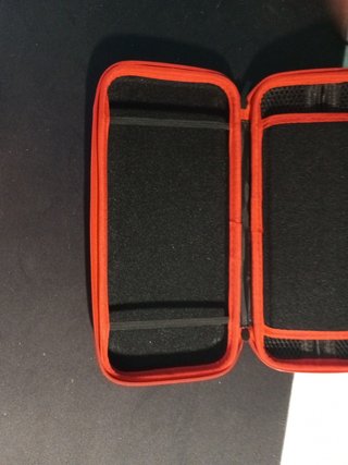 Funda,carriles y 3 juegos Nintendo swich
