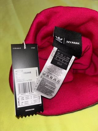 Gorro Adidas x Ivy Park fucsia