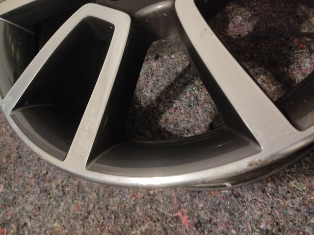 1x cerchio 17" originale Abarth Punto