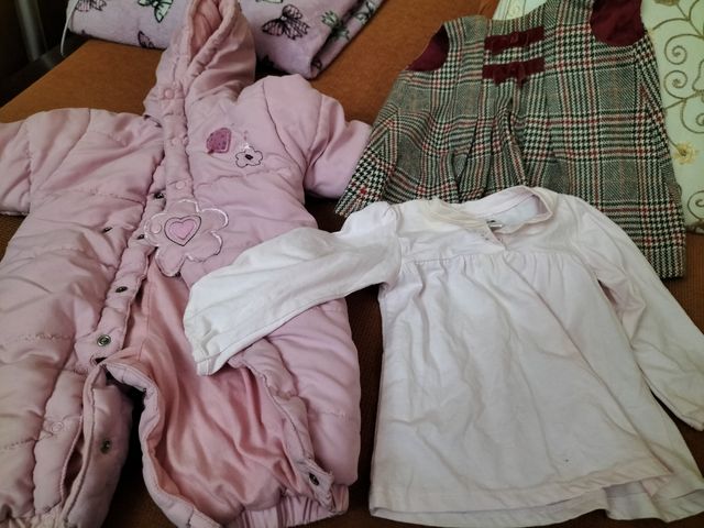 Ropita,mantas y zapatitos de bebé (niña)