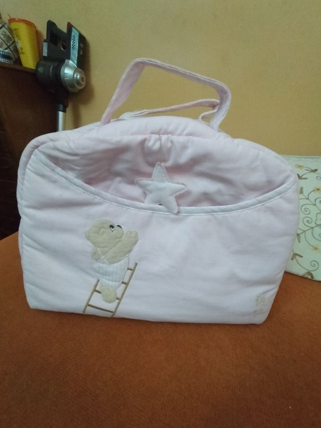 Ropita,mantas y zapatitos de bebé (niña)