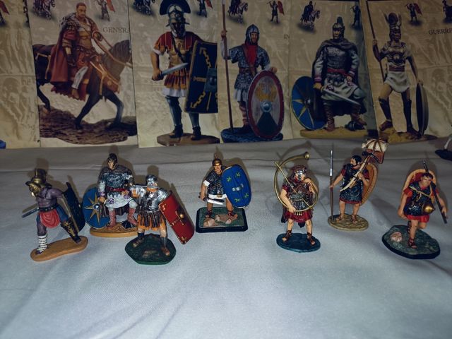 23 FIGURAS PLOMO IMPERIO ROMANO