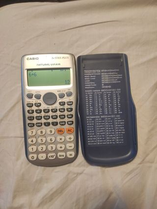 Calculadora Casio fx 570ES plus