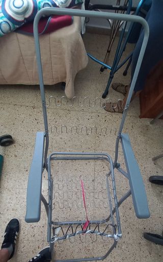 Lettino da spiaggia in buone condizioni