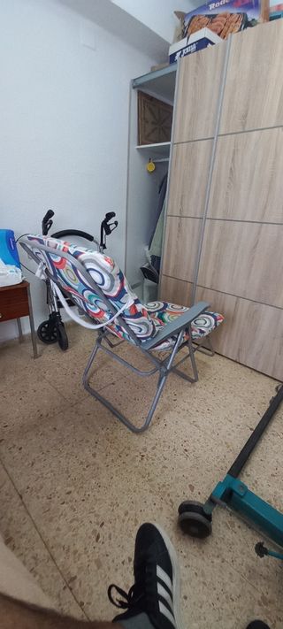 Lettino da spiaggia in buone condizioni