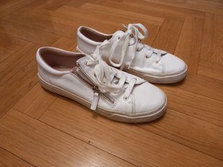 Zapatillas blancas