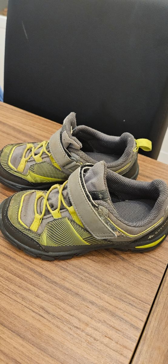 Zapatilla de montaña y trekking Niño n°28-29