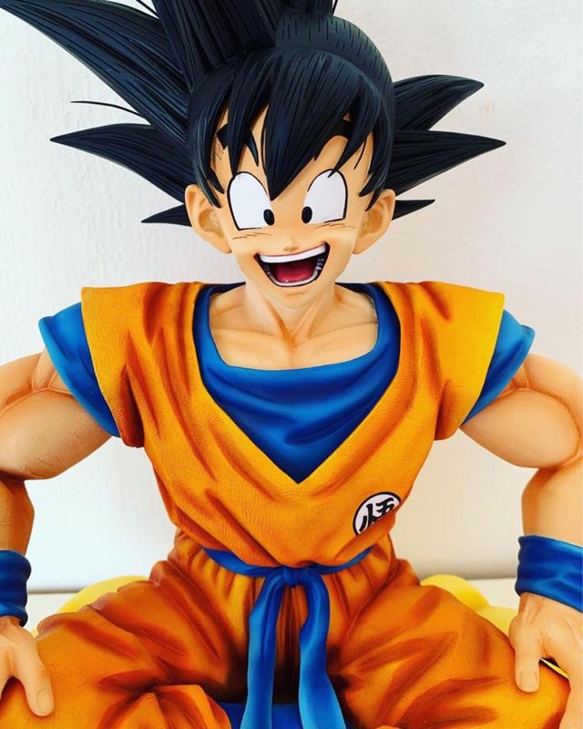 Resina Dragon Ball Figure Class Goku nimbus