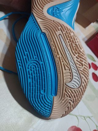 Nike Giannis Antetokoumpo