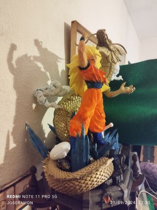 Figura dragón ball 3d