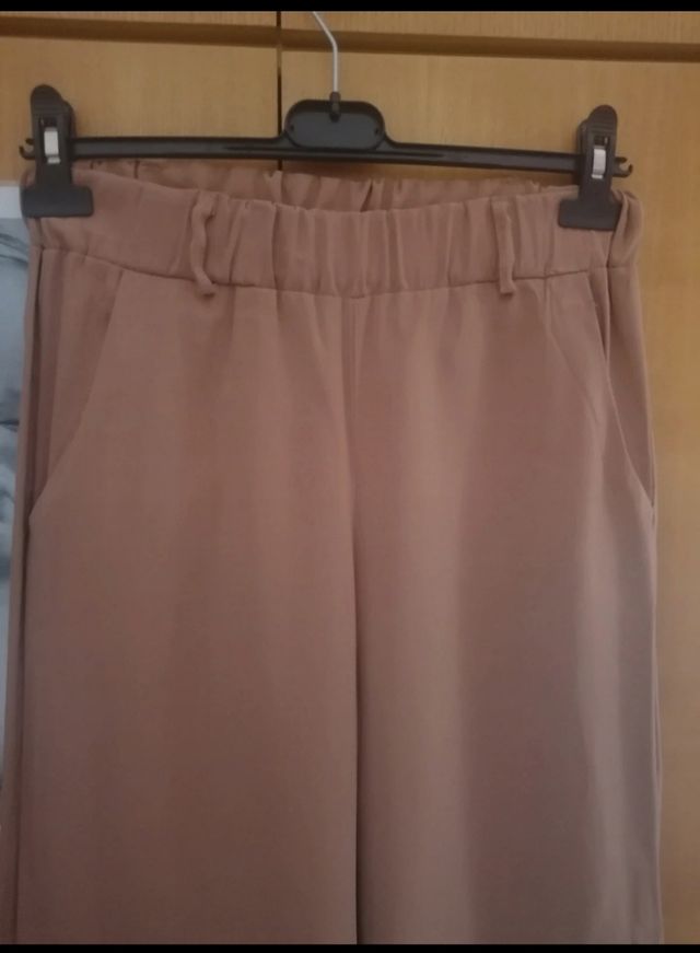 Pantaloni leggeri ed eleganti