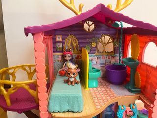 Casa de las enchantimals ciervo