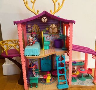 Casa de las enchantimals ciervo