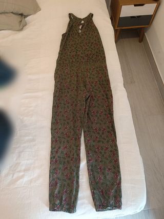 Mono verde estampado de flores 🌷Fórmula Joven