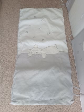 Chichonera y edredón cuna