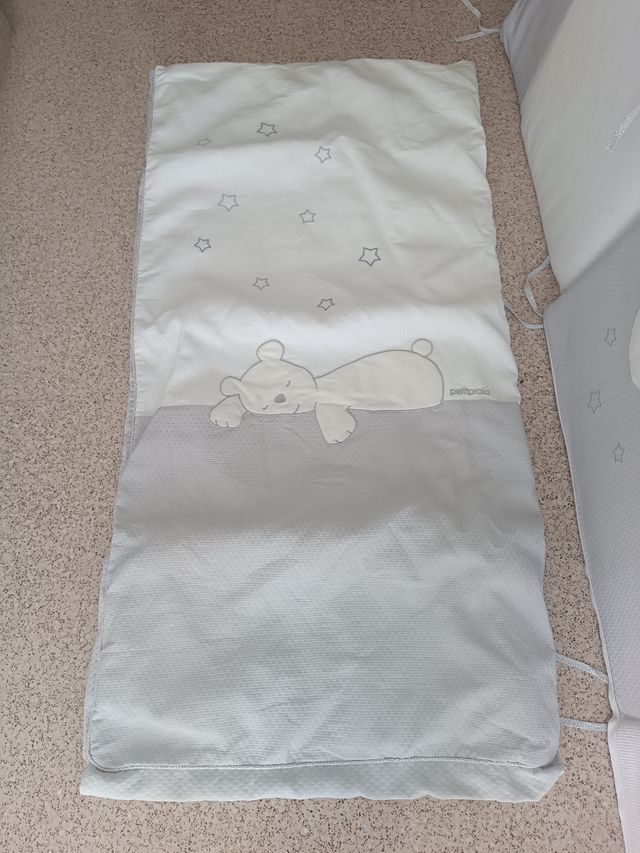 Chichonera y edredón cuna