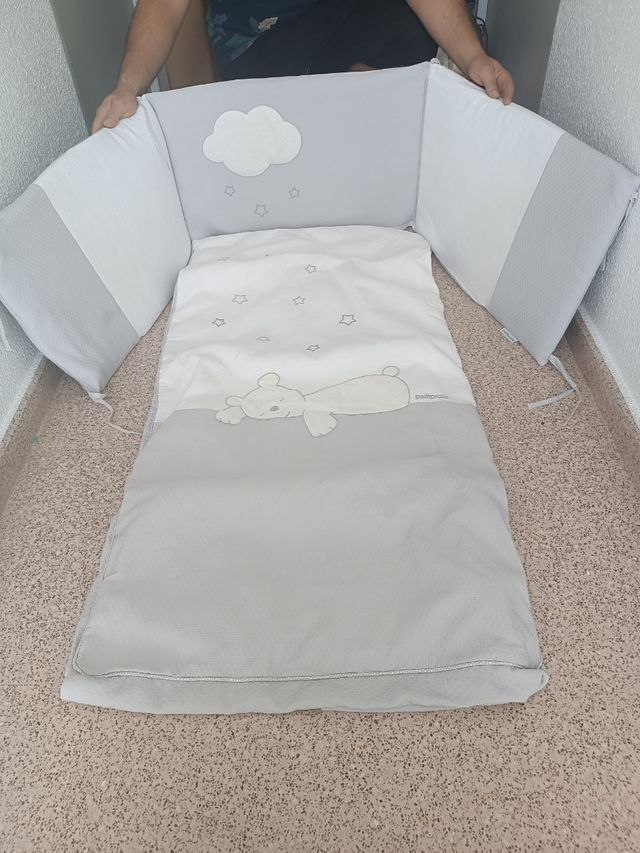 Chichonera y edredón cuna