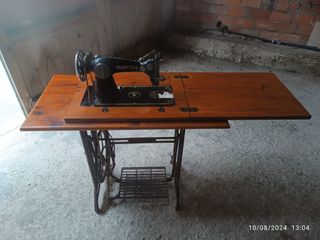 Máquina coser antigua Martiza