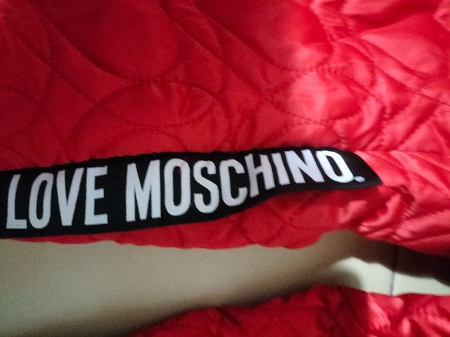 Giubbotto love Moschino