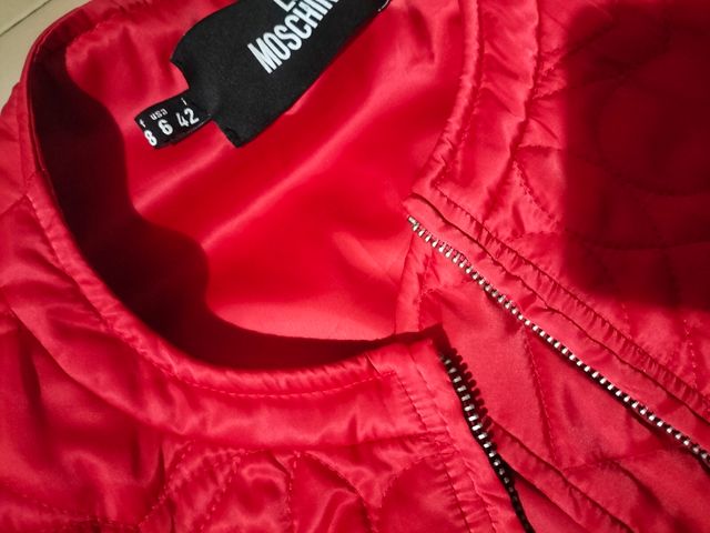 Giubbotto love Moschino