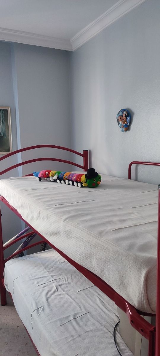 Literas + 1 colchón en Isla Cristina