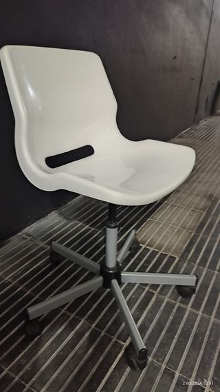 Silla giratoria Ikea
