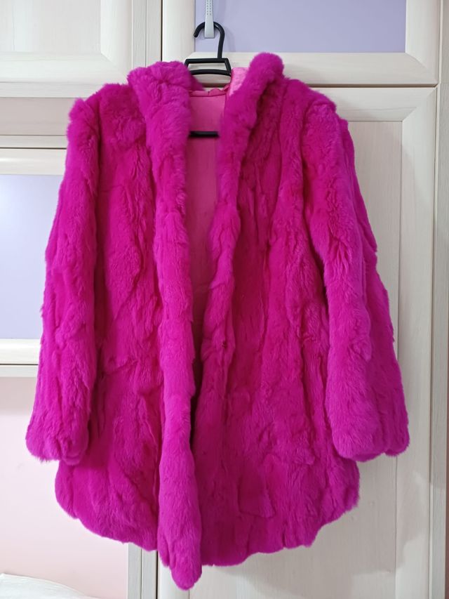 Abrigo pelo fucsia