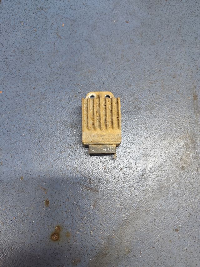 Regulador derbi senda