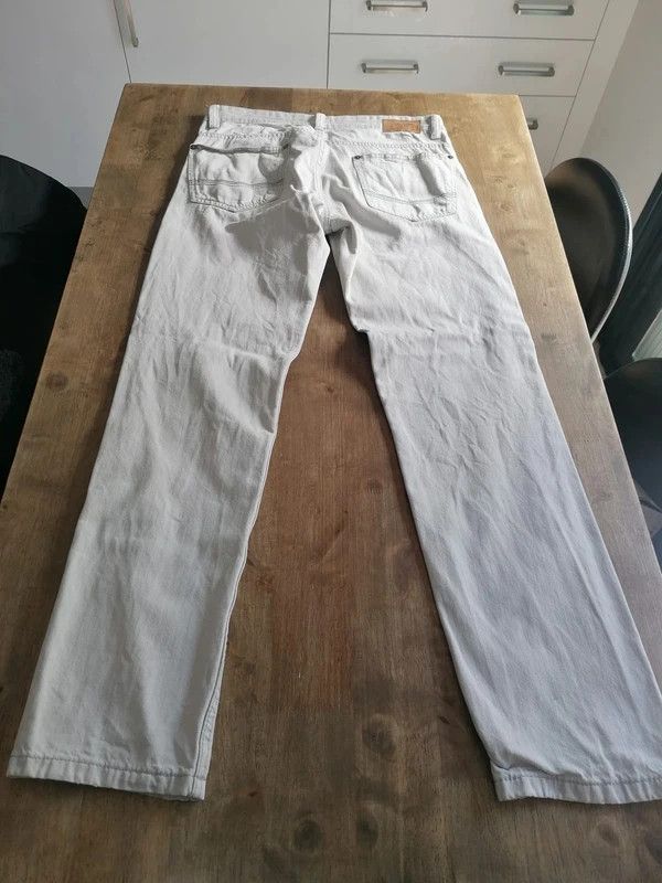 Pantalón 👖 hombre muy claro Sfera