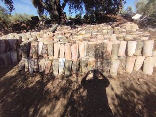 Tejas árabes en muy buen estado . 