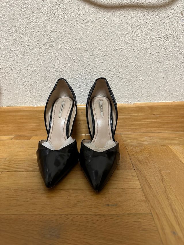 Zapatos negros de Zara