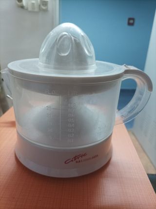 Exprimidor eléctrico Jata