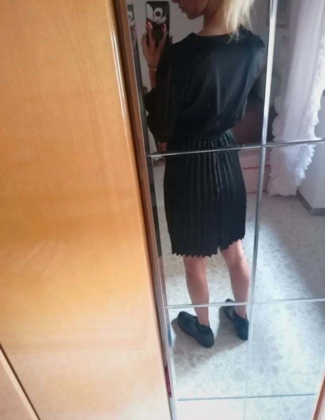 Vestito raso nero