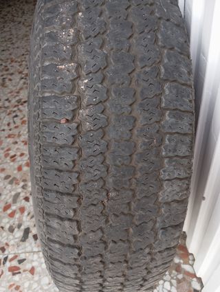 Se vende llanta para 4x4